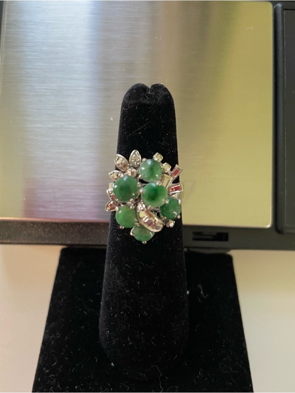 Vintage 10k white gold Green jade Cluster Cocktail Ring